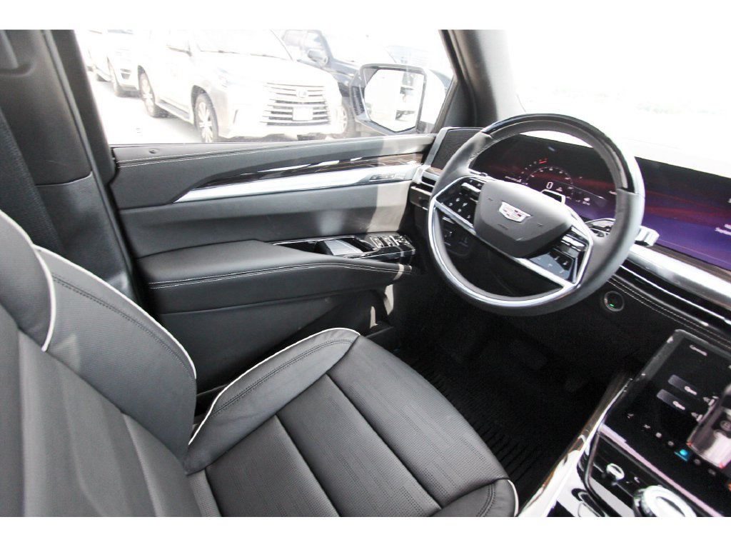 New 2027 Cadillac Escalade Luxury w/ Touring Package AWD/4WD image 8