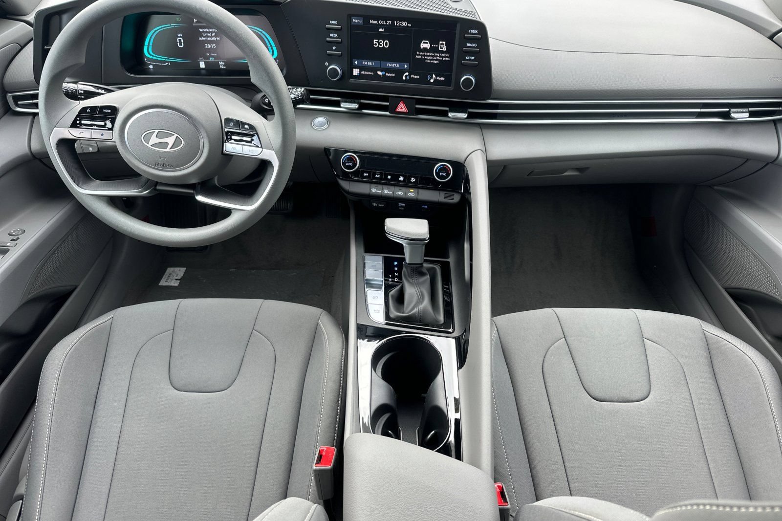 Used 2026 Hyundai Elantra Hybrid FWD image 16