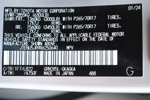 Certified 2024 Toyota 4Runner SR5 Premium w/ Moonroof Package AWD/4WD image 34