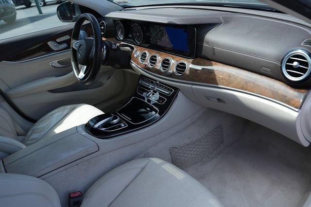 Used 2018 Mercedes-Benz E 300 4MATIC image 20