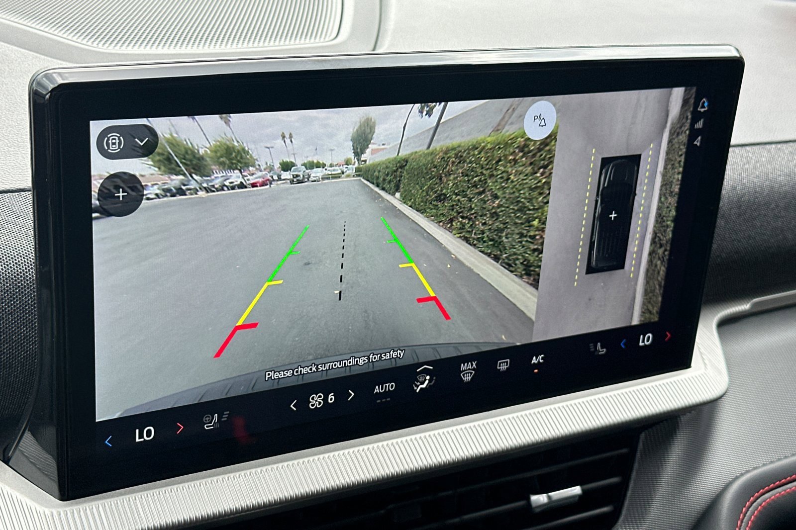 Used 2025 Ford Explorer ST-Line image 21