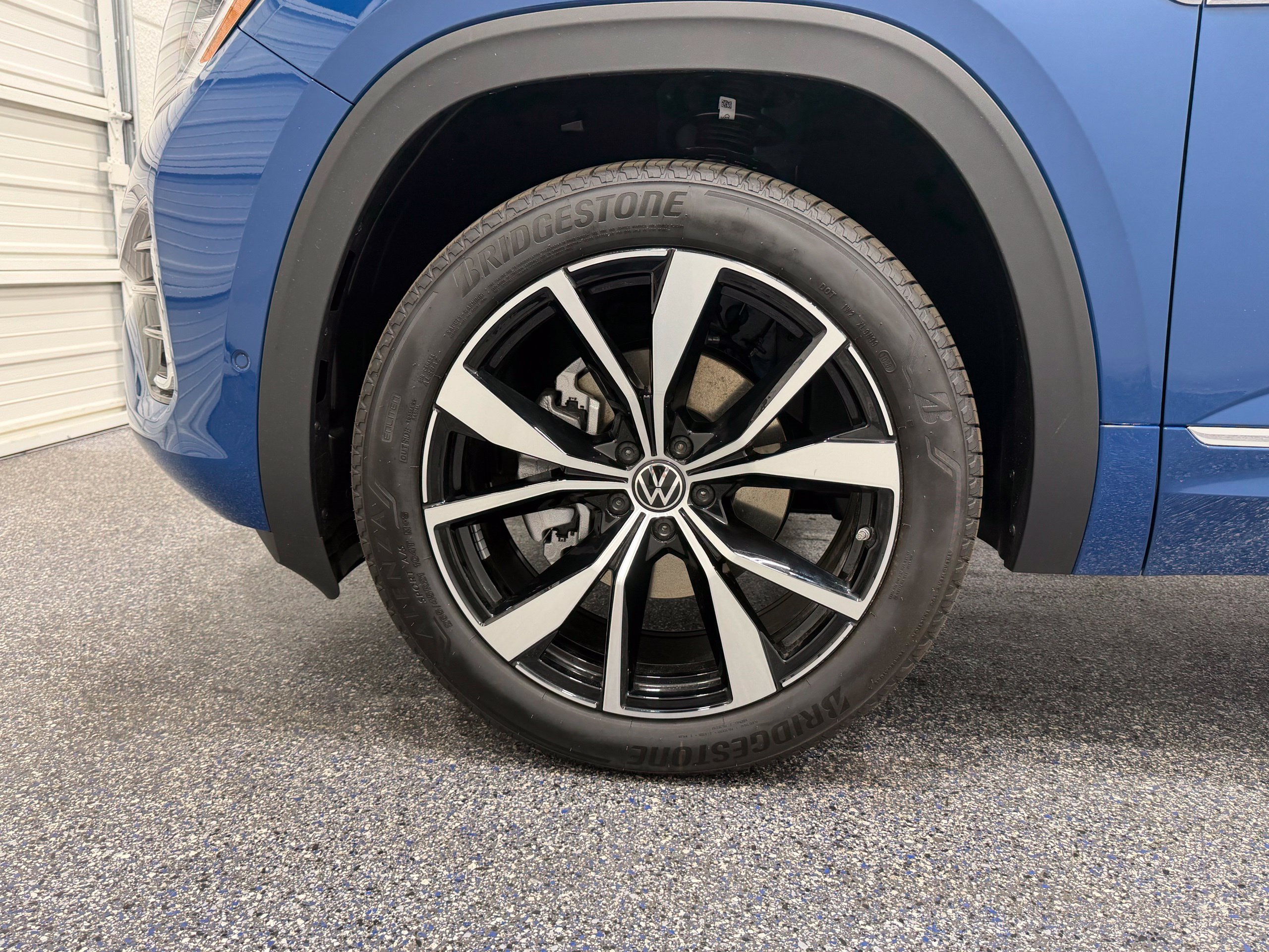 New 2026 Volkswagen Atlas SEL Premium R-Line AWD/4WD image 11