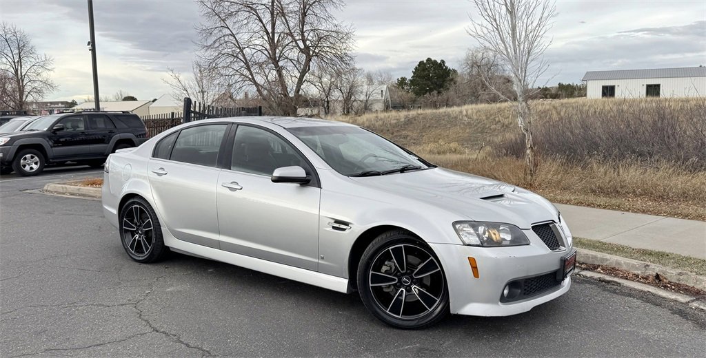 Used 2009 Pontiac G8 GT w/ Premium Package image 2