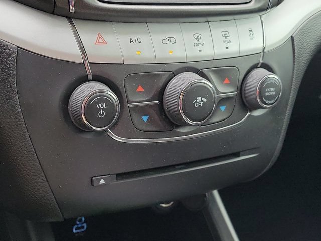 Used 2018 Dodge Journey SE FWD image 23