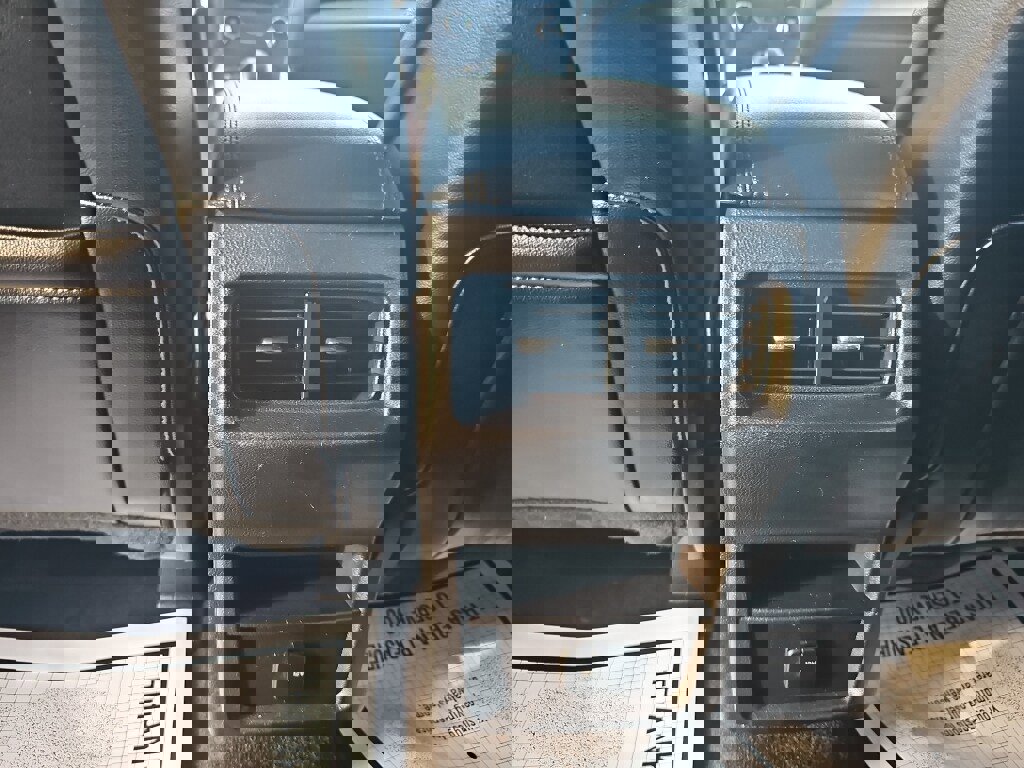 Used 2017 Ford Edge SEL w/ Equipment Group 201A image 24