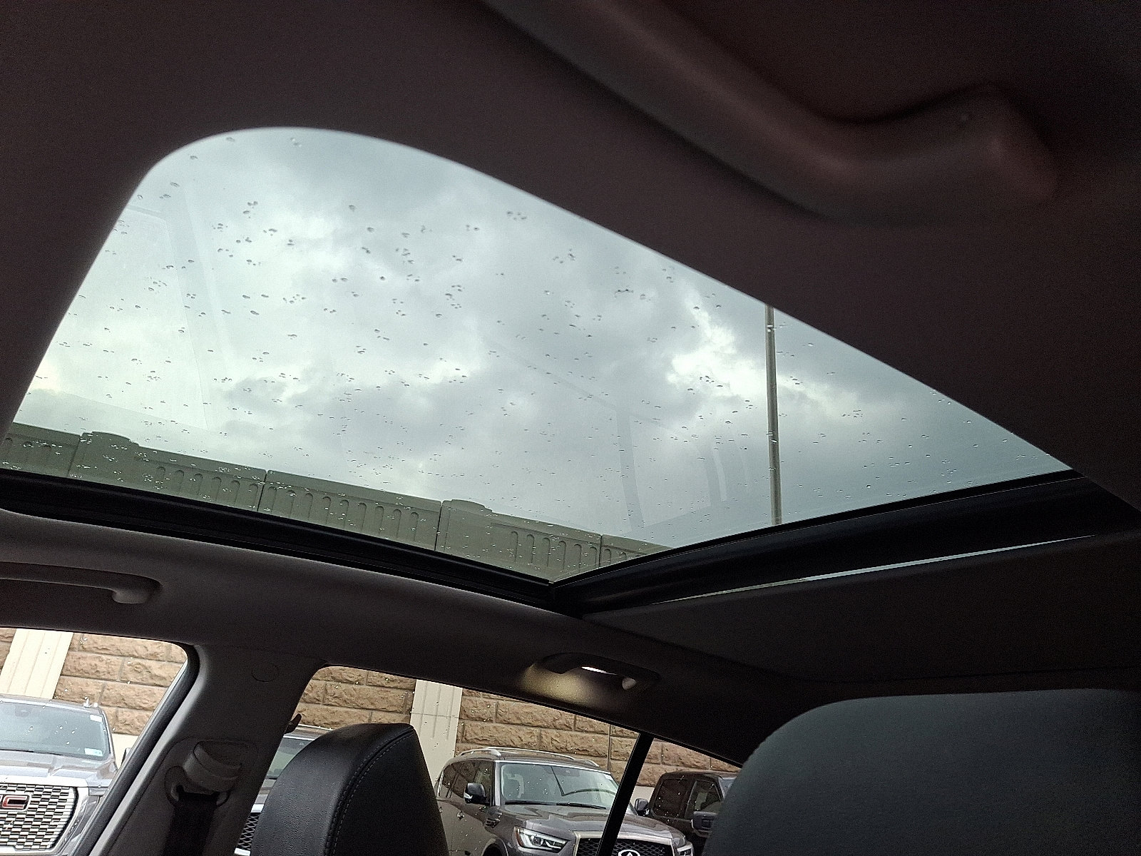 Used 2022 Kia Sportage EX w/ EX Technology Package image 14