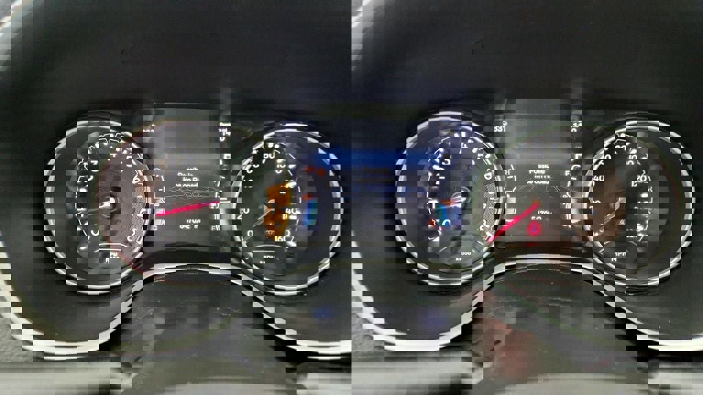 Used 2018 Jeep Compass Latitude w/ Popular Equipment Group image 15