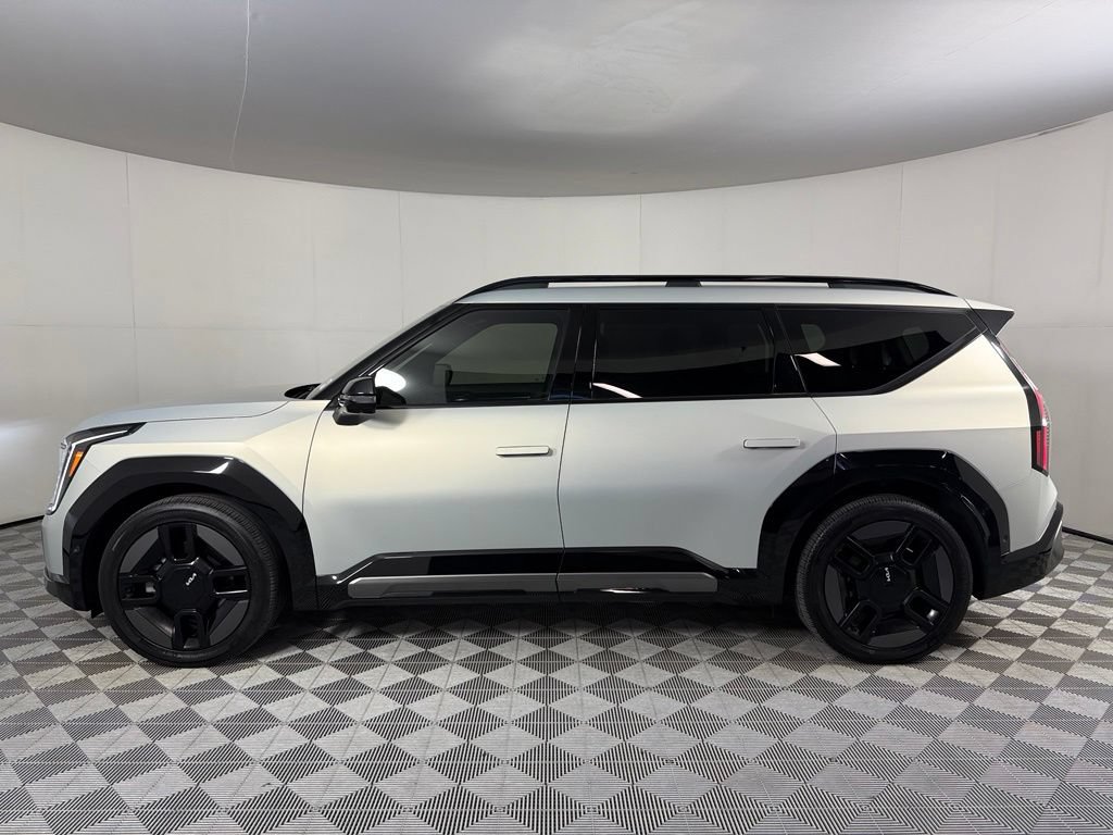 Used 2024 Kia EV9 GT-Line AWD/4WD image 10