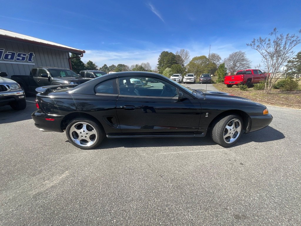Used 1996 Ford Mustang Cobra RWD image 3