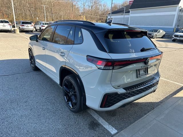 New 2026 Volkswagen Tiguan SE R-Line image 5