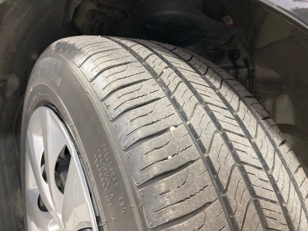 Used 2023 Toyota Corolla LE image 24