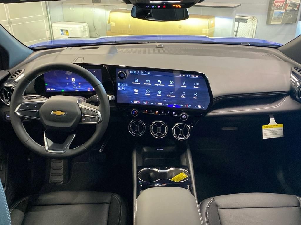 New 2025 Chevrolet Blazer EV LT image 19