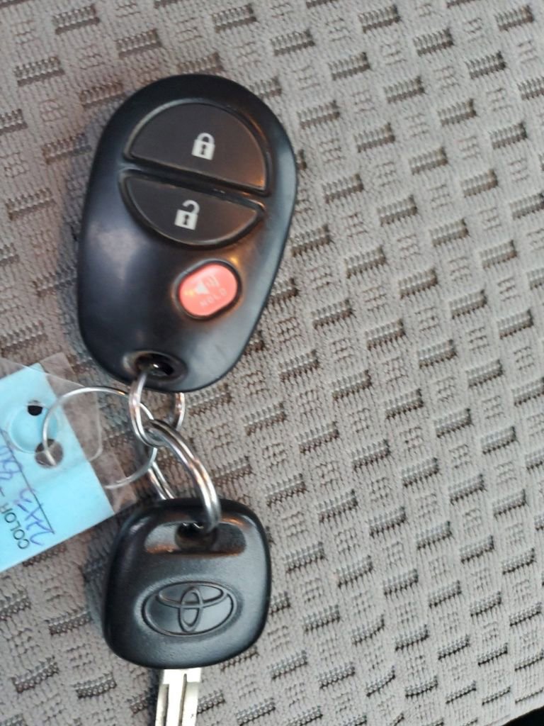 Used 2012 Toyota Tundra 4x4 Double Cab image 30