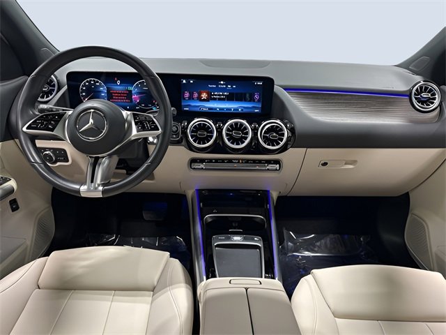 Used 2025 Mercedes-Benz GLA 250 4MATIC image 13