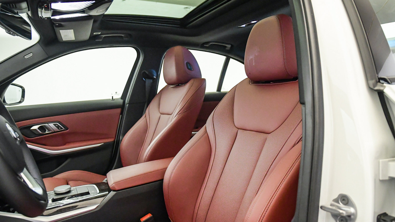 Certified 2023 BMW 330i Sedan w/ Premium Package RWD image 19