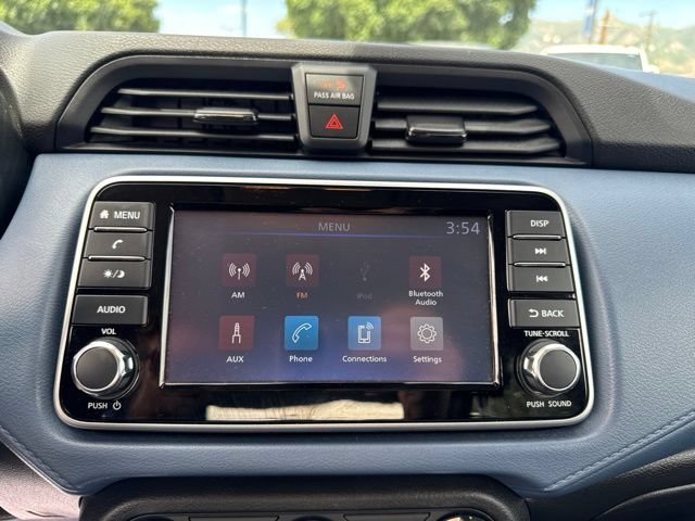 Used 2025 Nissan Versa SV FWD image 20