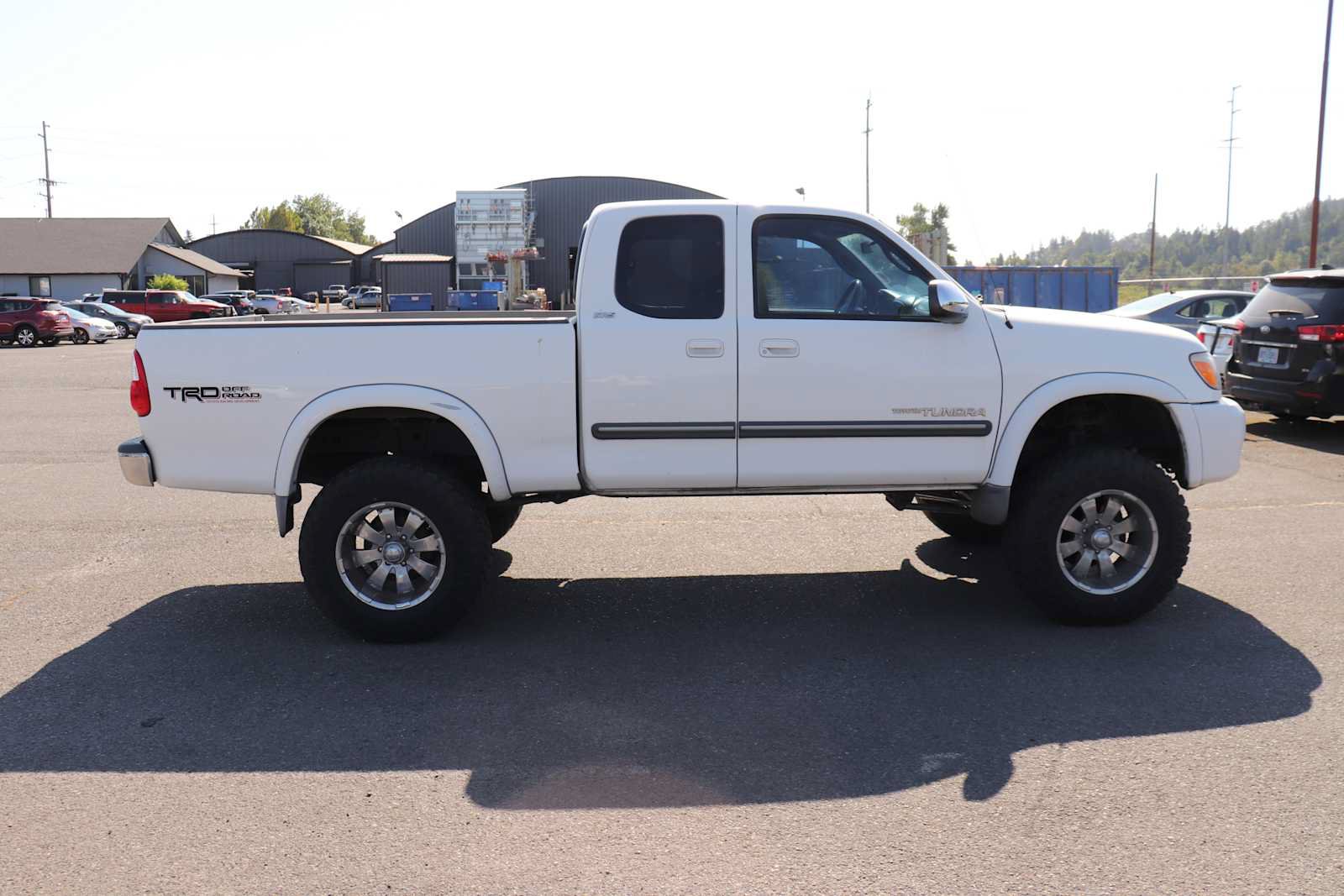 Used 2006 Toyota Tundra SR5 AWD/4WD image 4