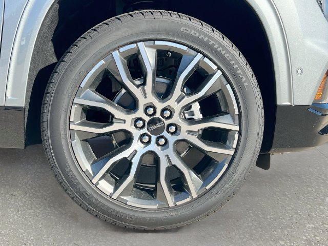 New 2027 GMC Acadia Denali Ultimate FWD image 19
