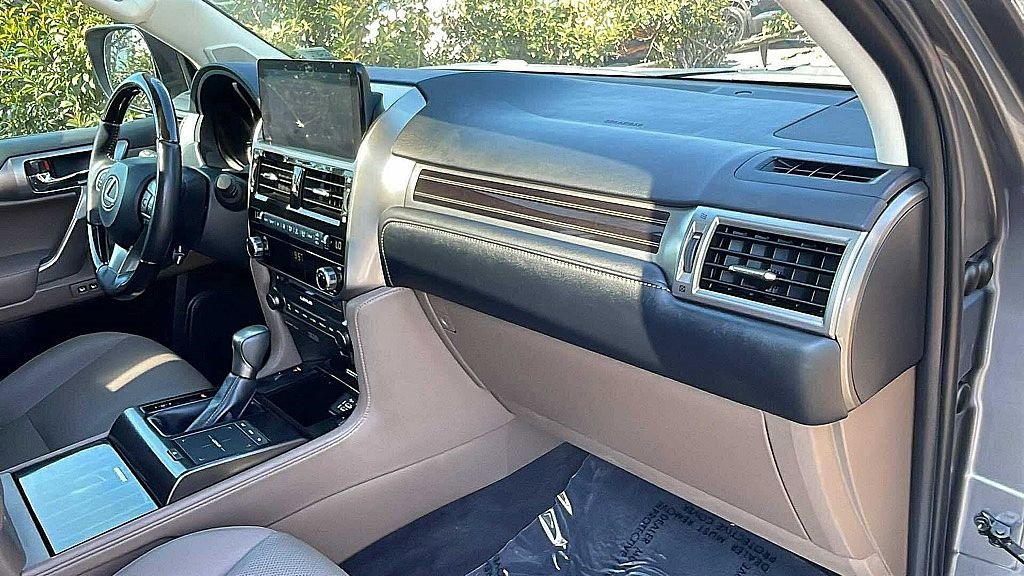 Certified 2023 Lexus GX 460 Premium image 28