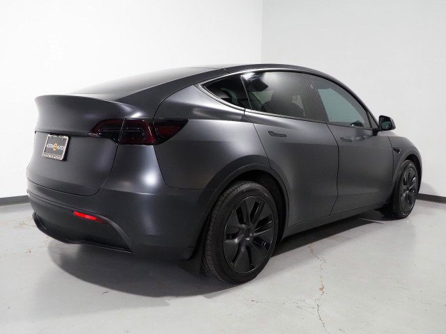 Used 2025 Tesla Model Y AWD image 7
