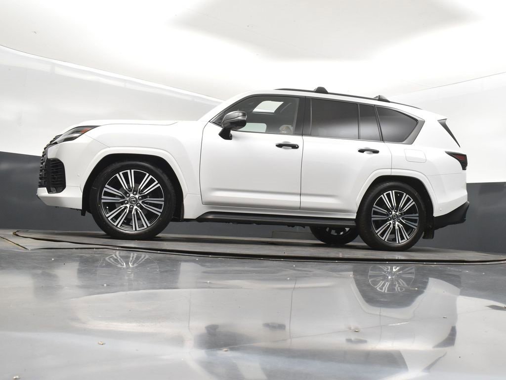New 2026 Lexus LX 700h Luxury image 44