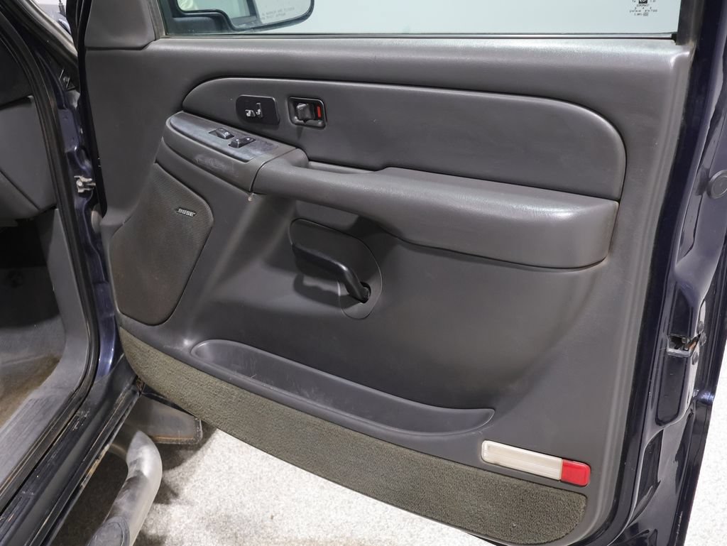 Used 2004 Chevrolet Avalanche 4x4 w/ Preferred Equipment Group image 27