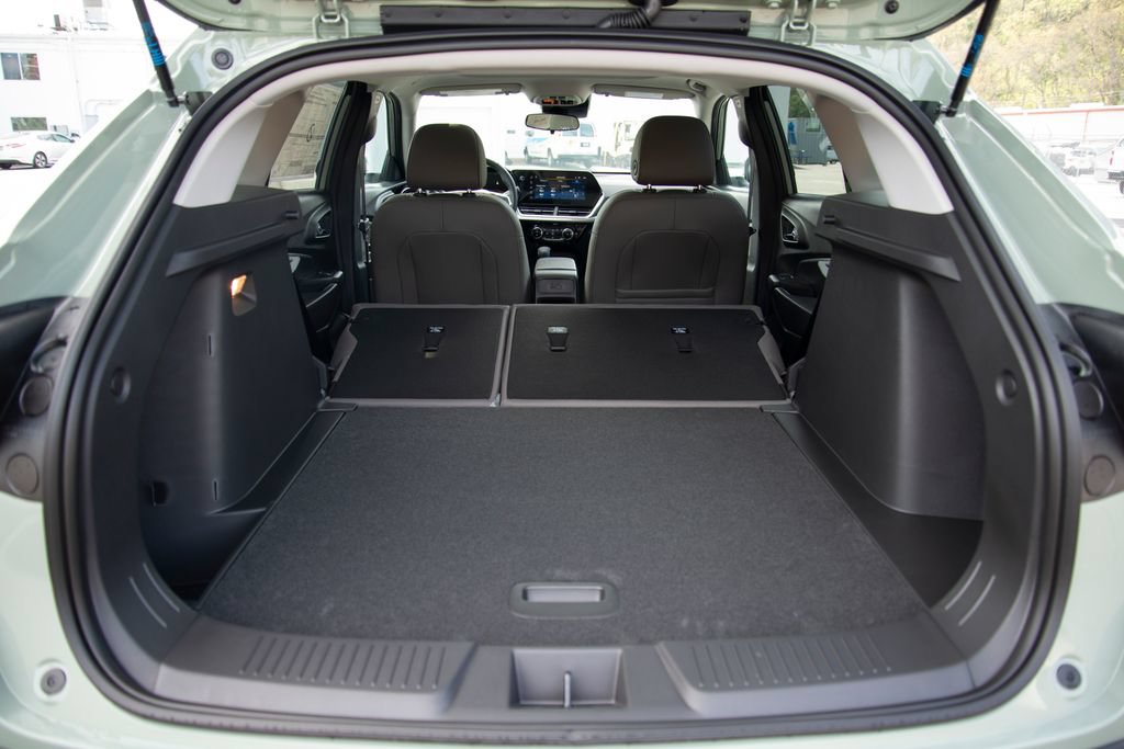 New 2026 Chevrolet Trax ACTIV w/ Sunroof Package FWD image 19
