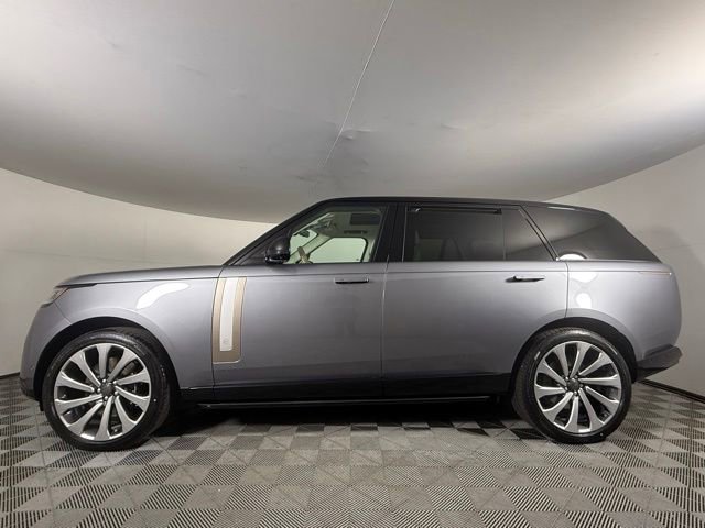 New 2026 Land Rover Range Rover SV AWD/4WD image 3
