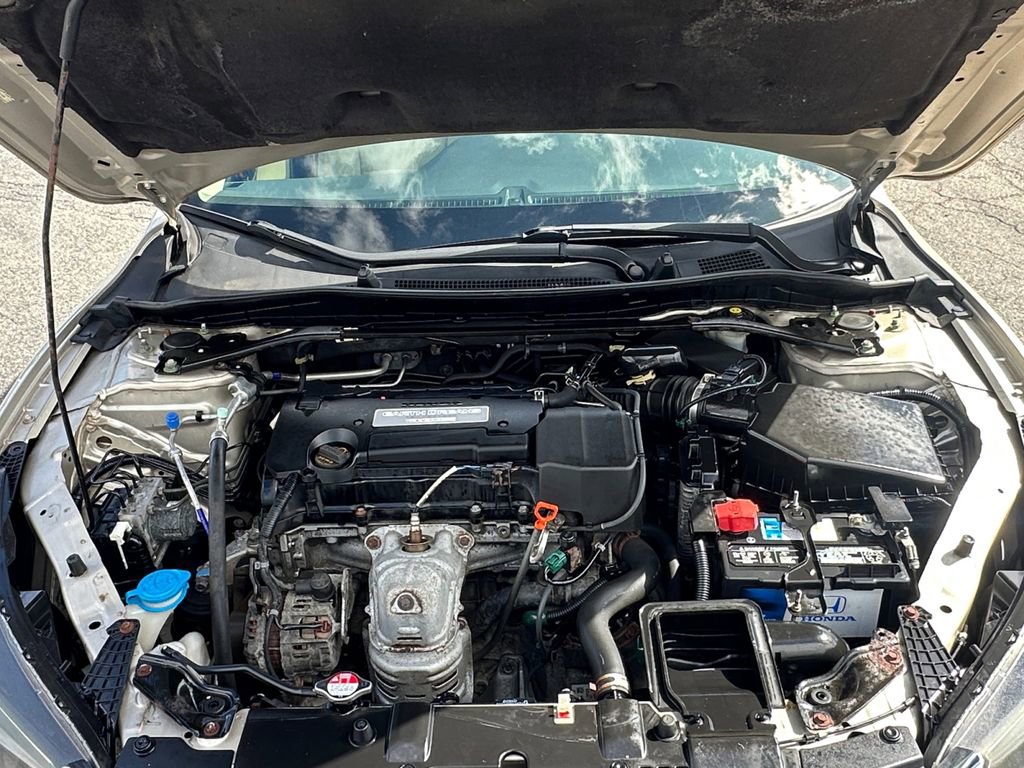 Used 2014 Honda Accord EX image 28