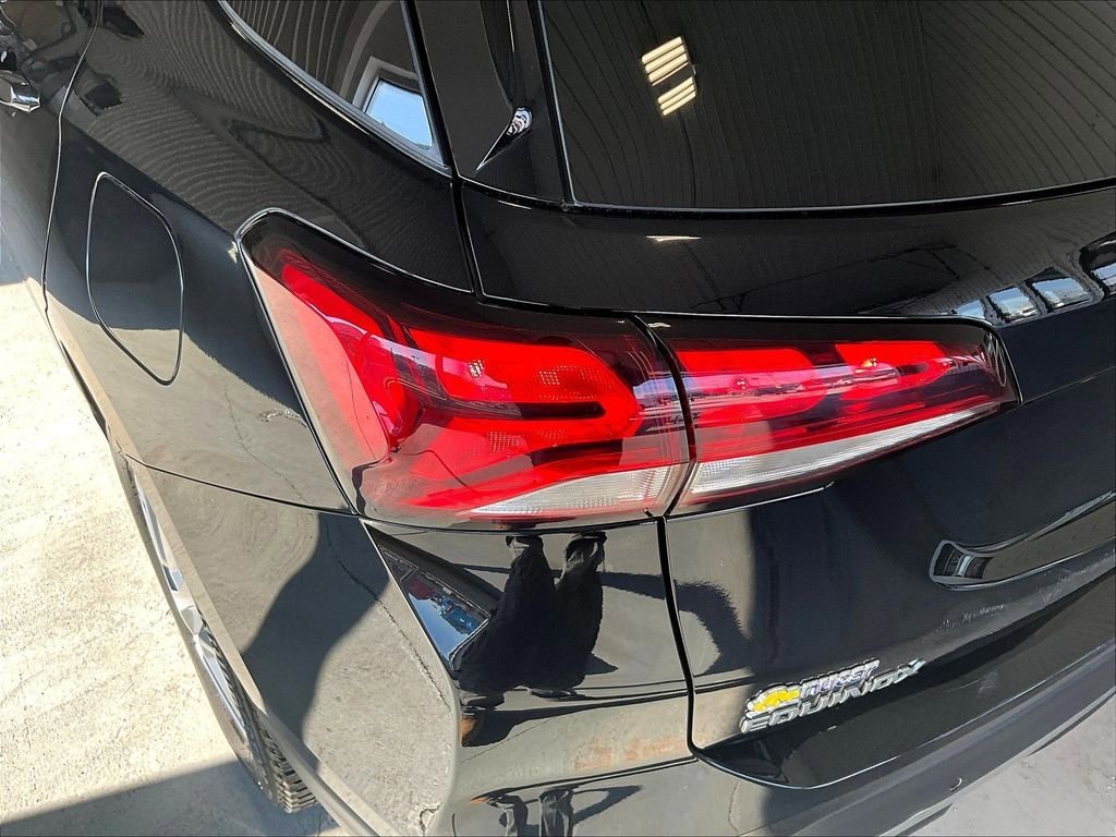 Used 2022 Chevrolet Equinox LT image 32