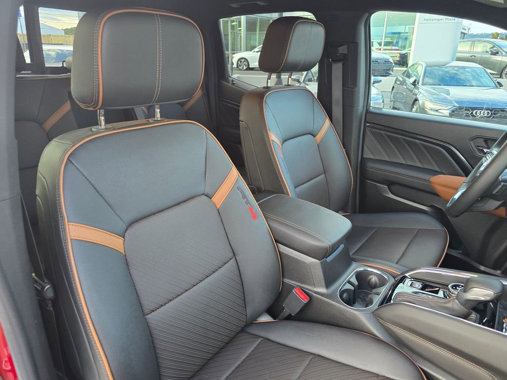 Used 2023 GMC Canyon AT4 w/ AT4 Premium Package AWD/4WD image 32