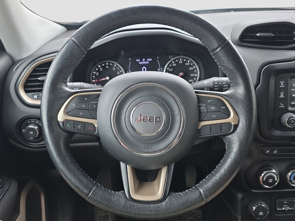 Used 2017 Jeep Renegade Latitude w/ Cold Weather Group AWD/4WD image 9