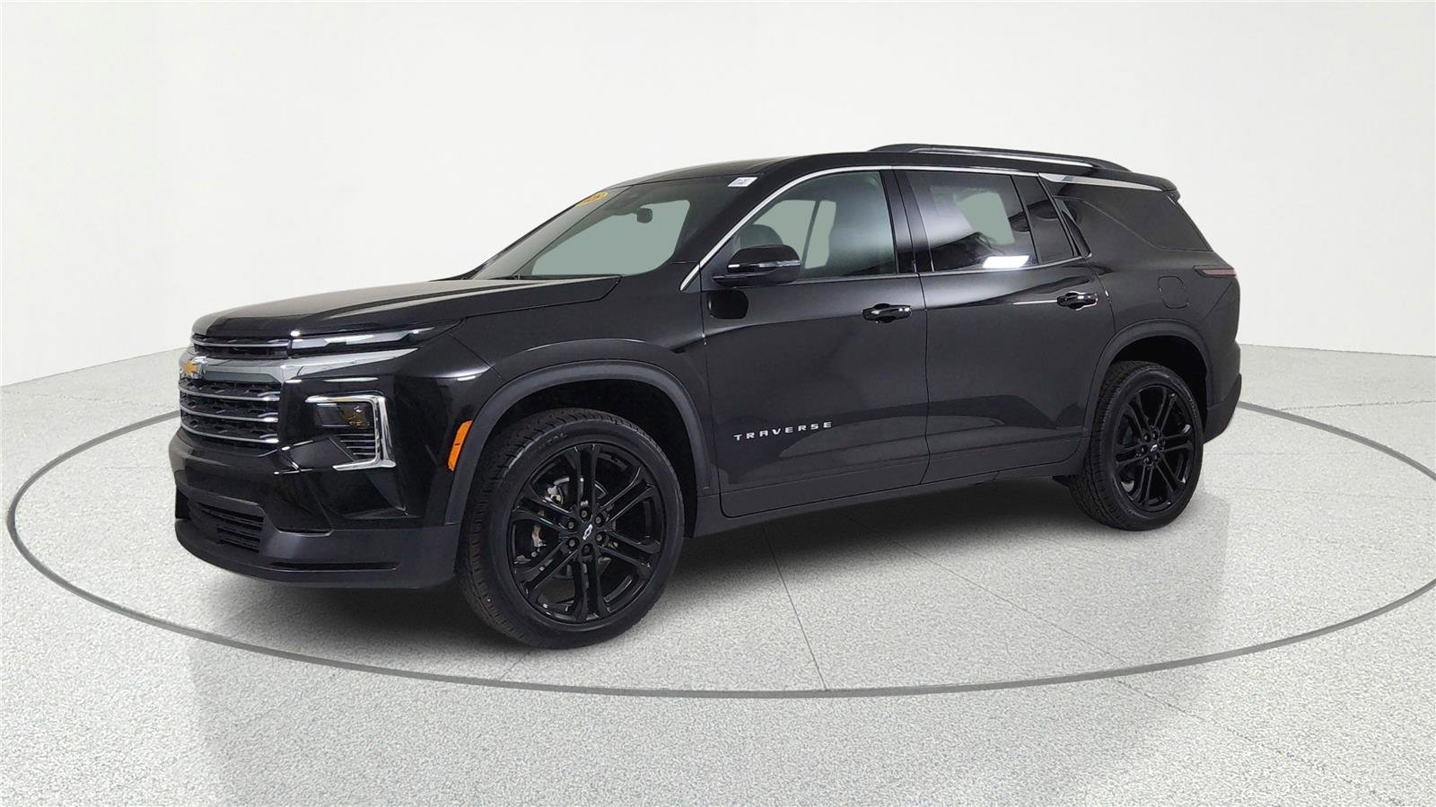 New 2026 Chevrolet Traverse LT image 2