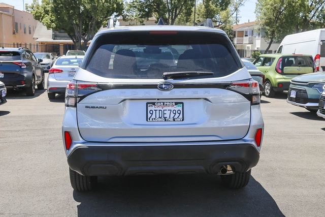 Used 2025 Subaru Forester Premium AWD/4WD image 9