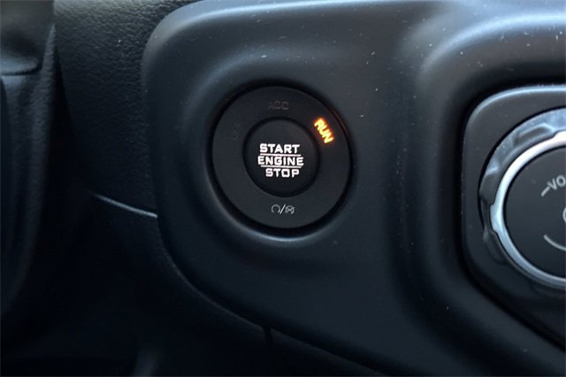 Used 2019 Jeep Wrangler Unlimited Sahara image 26