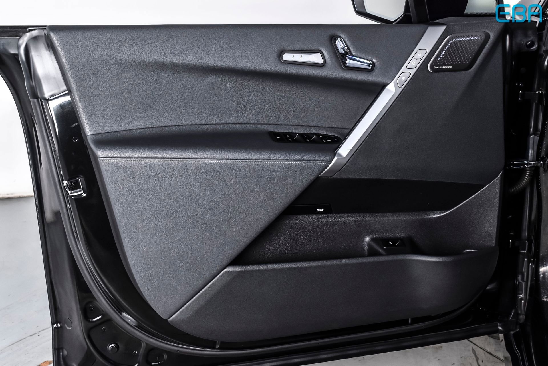 Used 2025 BMW iX M60 image 12