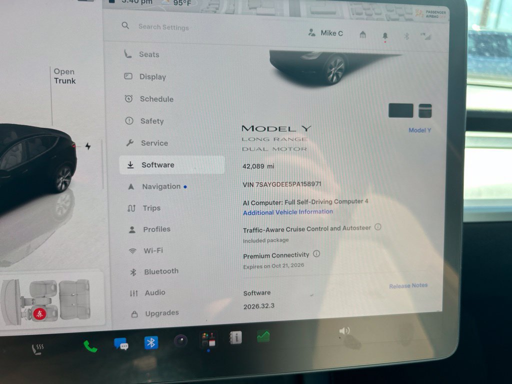 Used 2023 Tesla Model Y AWD image 14
