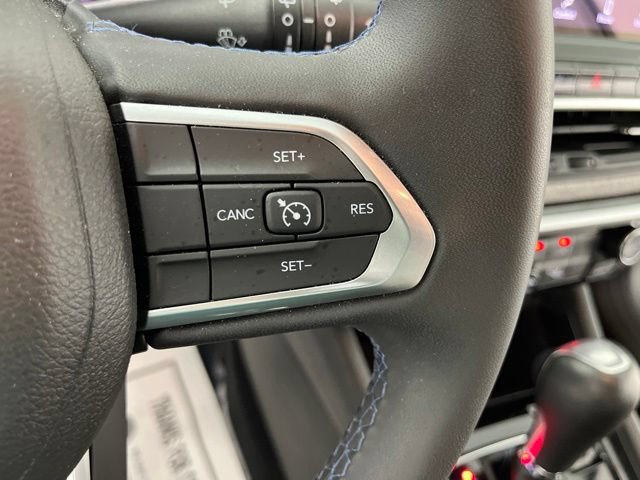 Used 2022 Jeep Compass Latitude FWD image 23