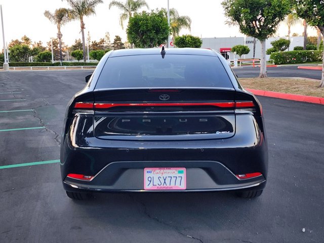 Used 2024 Toyota Prius LE FWD image 7