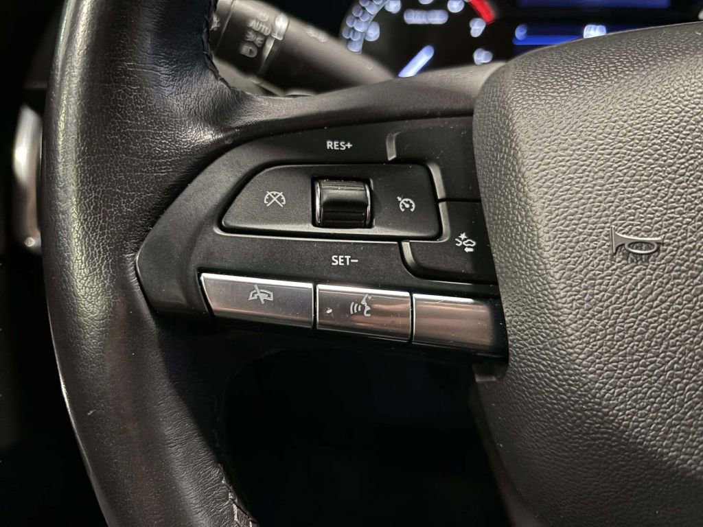 Used 2020 Cadillac XT4 Premium Luxury image 42