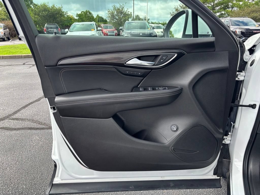 Used 2023 Buick Envision Essence FWD image 12