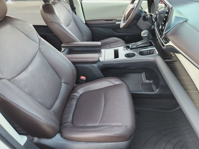Certified 2021 Toyota Sienna Platinum FWD image 13