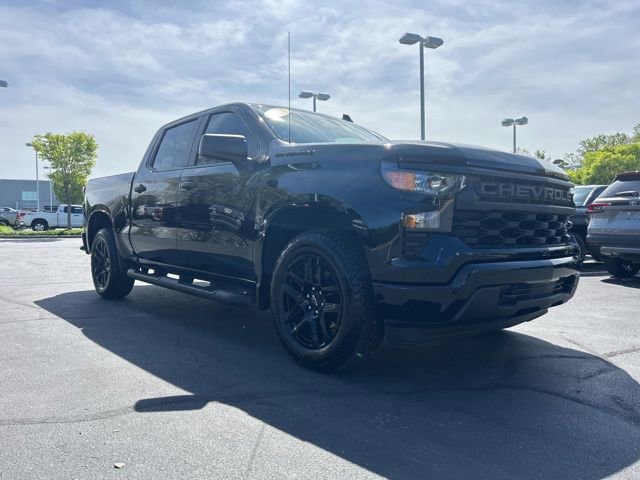 Used 2024 Chevrolet Silverado 1500 Custom w/ Turbomax Blackout Package image 3