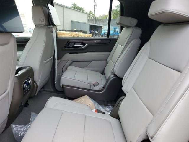 New 2026 GMC Yukon XL Elevation w/ Elevation Premium Package AWD/4WD image 11