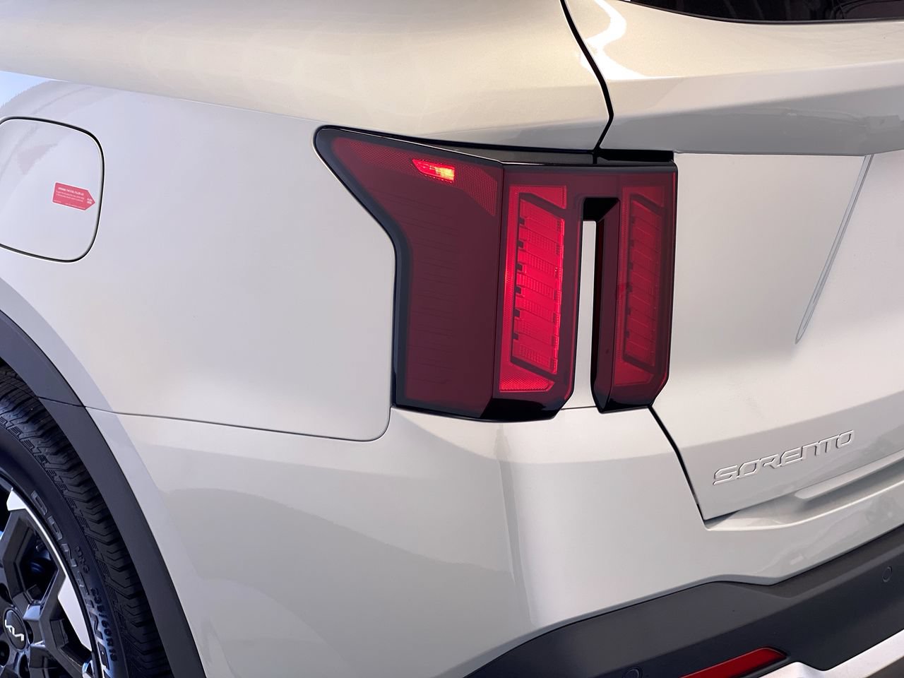 New 2026 Kia Sorento S FWD image 9