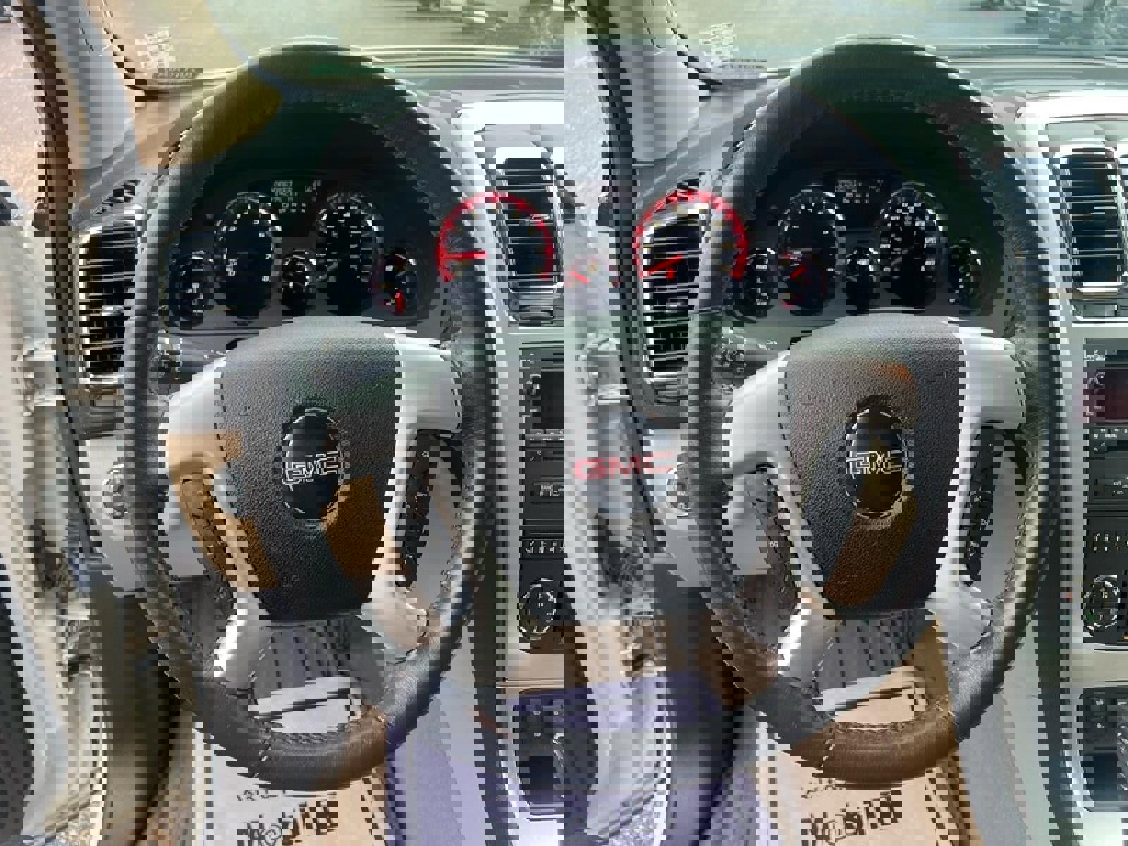 Used 2011 GMC Acadia SLT image 11