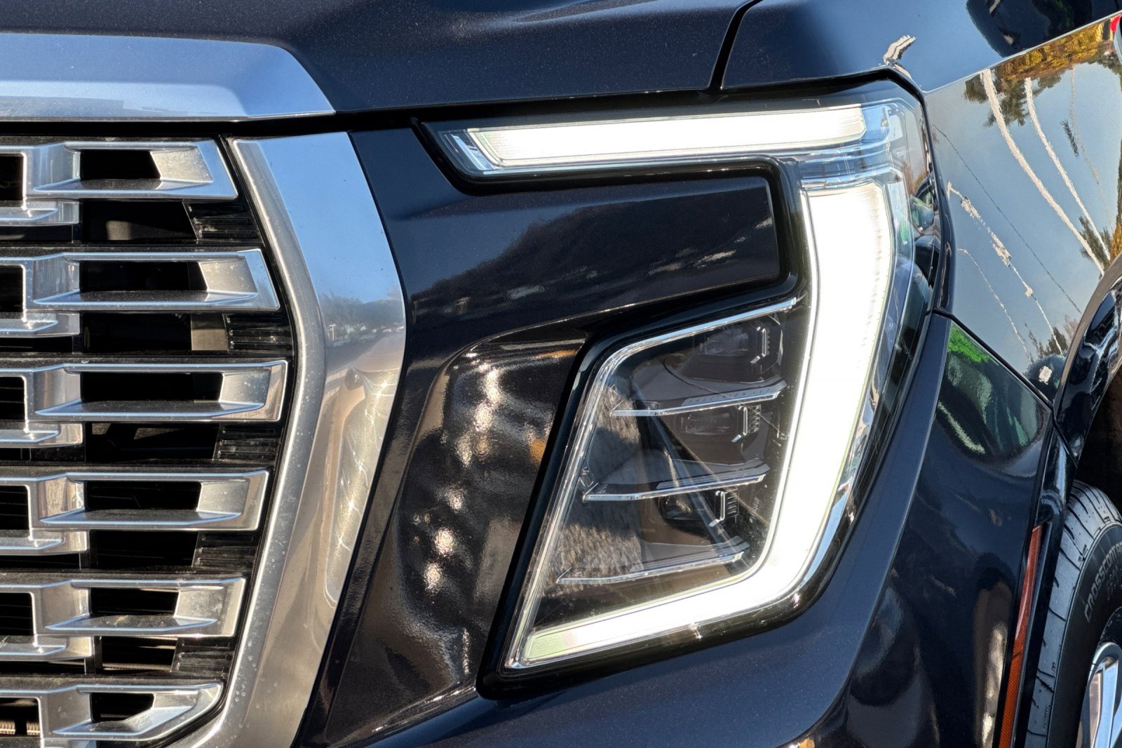 Used 2025 GMC Yukon Denali image 48