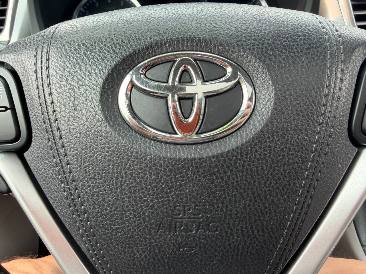 Used 2015 Toyota Highlander XLE AWD/4WD image 21
