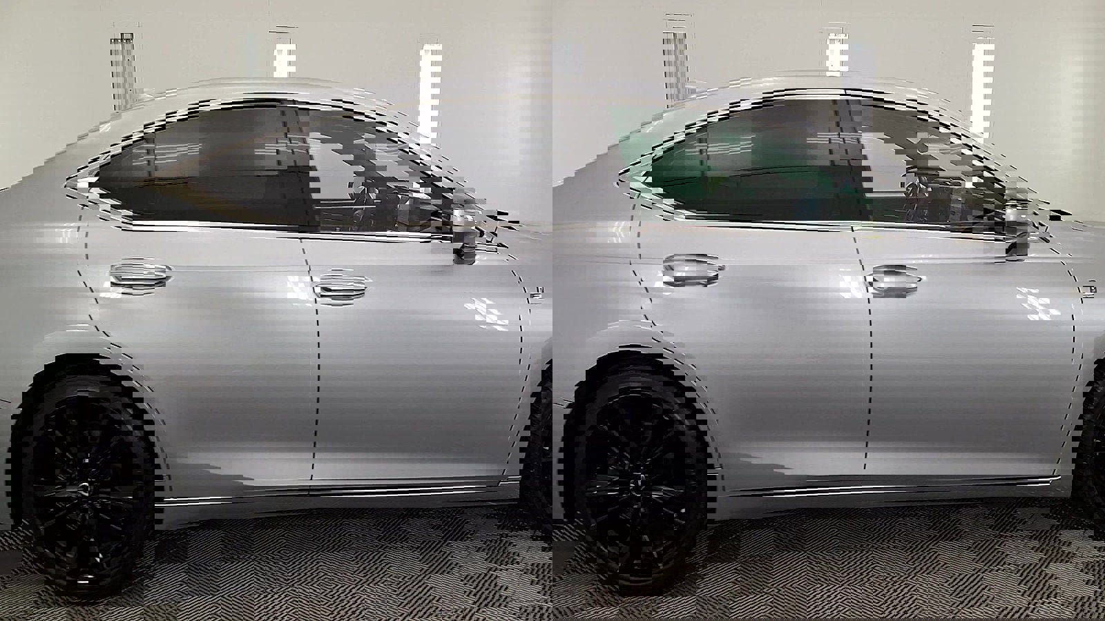 Used 2023 Lexus ES 350 F Sport w/ Accessory Package (Z2) image 5