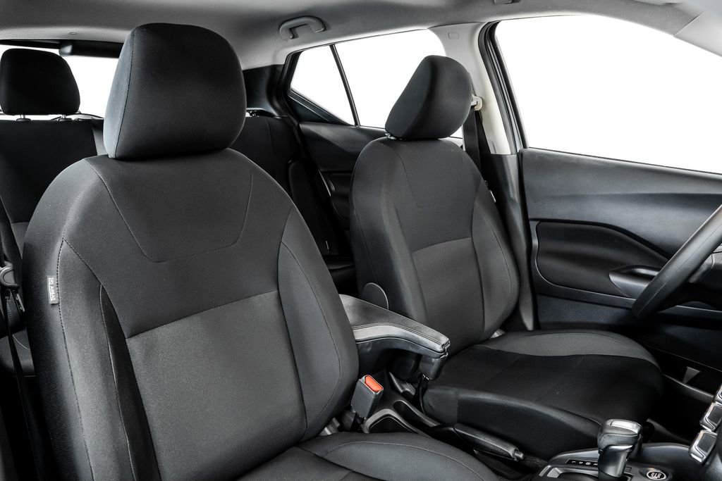 Used 2024 Nissan Kicks S image 32